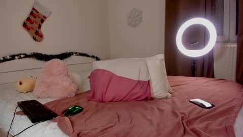 HannahIm a simple girl who likes gifts Lovense is activeThere are legends that in this room all your wish can come true online show from January 14, 2025, 7:06 am