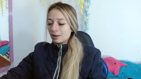 Hannah 027 online show from November 6, 2025, 10:27 am