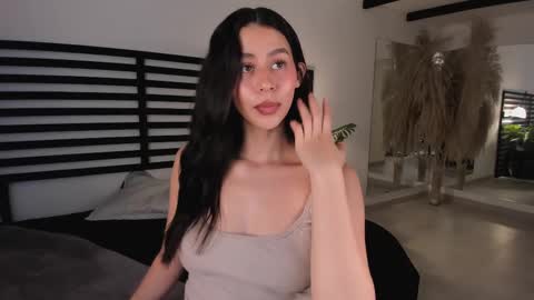 Hannah online show from January 25, 2025, 8:10 pm