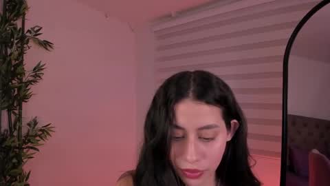 Hannah online show from February 4, 2025, 11:38 pm