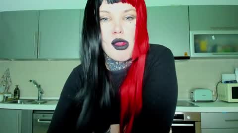 Hannah online show from March 3, 2025, 4:35 pm