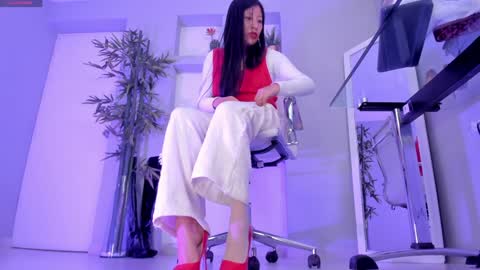 Snapshot of hannah_hcb chatting on January 14, 2025, 10:06 am HANNAH HOWELL online show from January 14, 2025, 10:06 am