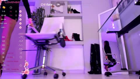 Snapshot of hannah_hcb chatting on January 28, 2025, 2:53 pm HANNAH HOWELL online show from January 28, 2025, 2:53 pm