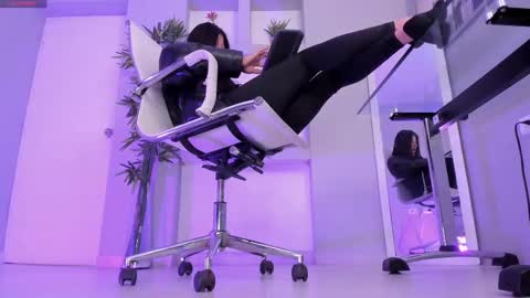 Snapshot of hannah_hcb chatting on February 25, 2025, 9:42 am HANNAH HOWELL online show from February 25, 2025, 9:42 am