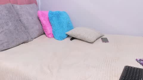 Snapshot of hannah_martinez_ chatting on January 14, 2025, 11:58 pm Maira online show from January 14, 2025, 11:58 pm