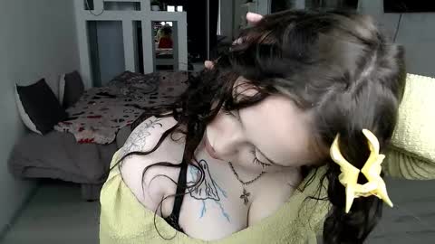 Snapshot of hannah_xxbaby chatting on February 18, 2026, 10:44 am Hannah online show from February 18, 2026, 10:44 am