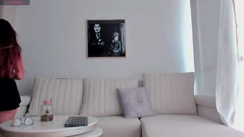 Hannah  online show from December 5, 2024, 6:55 pm