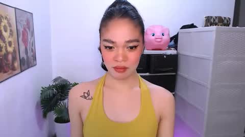 Snapshot of hannahforyou chatting on April 29, 2026, 12:59 am HANNAH online show from April 29, 2026, 12:59 am