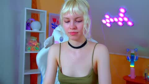 Snapshot of hannahhollis chatting on June 7, 2026, 6:11 pm Hannah online show from June 7, 2026, 6:11 pm