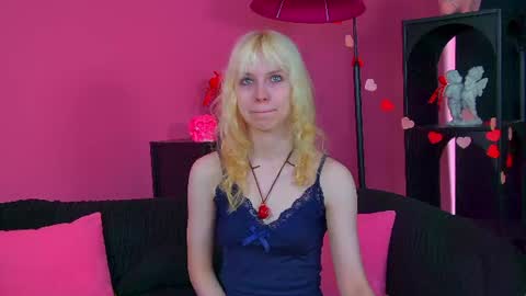 Snapshot of hannahhollis chatting on June 13, 2026, 6:22 am Hannah online show from June 13, 2026, 6:22 am