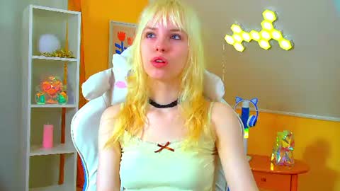 Snapshot of hannahhollis chatting on July 5, 2026, 6:09 am Hannah online show from July 5, 2026, 6:09 am