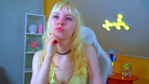Snapshot of hannahhollis chatting on July 9, 2026, 6:17 am Hannah online show from July 9, 2026, 6:17 am