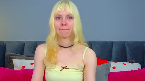 Snapshot of hannahhollis chatting on July 10, 2026, 6:28 am Hannah online show from July 10, 2026, 6:28 am