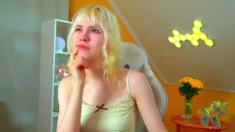 Snapshot of hannahhollis chatting on July 22, 2026, 6:16 am Hannah online show from July 22, 2026, 6:16 am