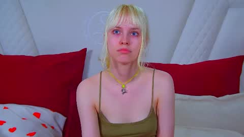 Snapshot of hannahhollis chatting on July 24, 2026, 6:50 pm Hannah online show from July 24, 2026, 6:50 pm
