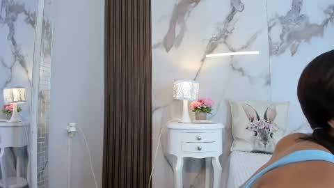 Hannahill69 online show from April 16, 2026, 4:57 am