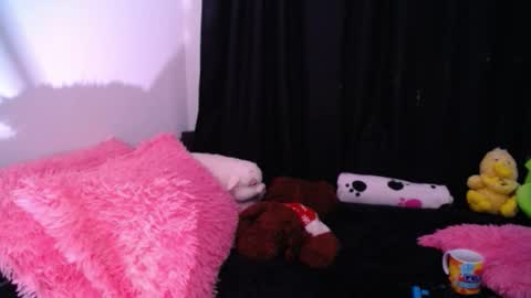 Snapshot of hannaqueen23 chatting on November 26, 2025, 5:52 am hannaqueen23 online show from November 26, 2025, 5:52 am