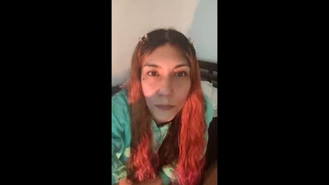 Snapshot of hannaqueen23 chatting on February 5, 2026, 7:13 am hannaqueen23 online show from February 5, 2026, 7:13 am