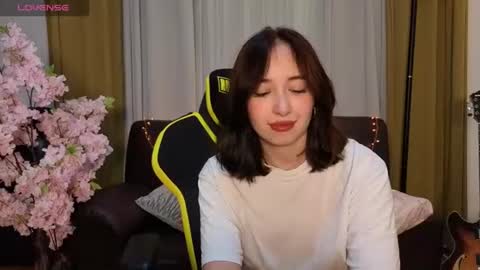 Snapshot of hannari_ chatting on July 25, 2026, 5:10 pm hannari_ online show from July 25, 2026, 5:10 pm
