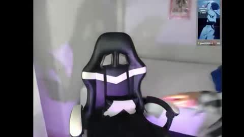 Snapshot of hannasmith_hot chatting on January 15, 2026, 1:21 am hanna online show from January 15, 2026, 1:21 am