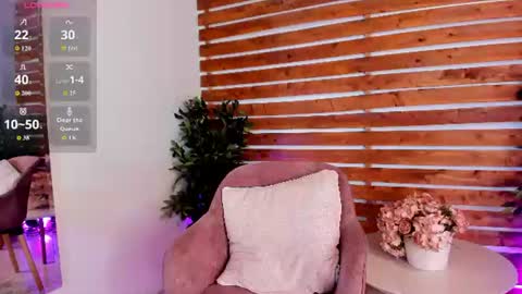 Snapshot of hannawilliams_ chatting on June 13, 2026, 9:13 pm Hanna Williams online show from June 13, 2026, 9:13 pm