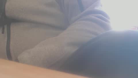 Snapshot of hannes_k chatting on April 21, 2026, 7:25 am hannes_k online show from April 21, 2026, 7:25 am