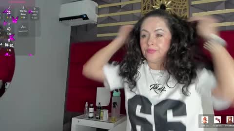 Hanny  online show from March 10, 2026, 2:49 am