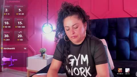 Hanny  online show from June 3, 2026, 2:33 pm