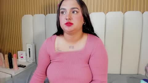 Snapshot of hanny_thomson chatting on May 27, 2026, 1:57 am Hanny online show from May 27, 2026, 1:57 am