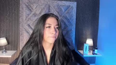 hannyk_ online show from March 16, 2026, 12:20 pm