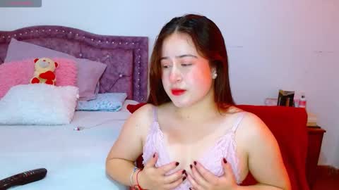 isabella   online show from February 22, 2026, 5:11 pm