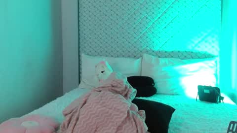 Snapshot of hantonella chatting on April 29, 2026, 5:30 pm Anto online show from April 29, 2026, 5:30 pm