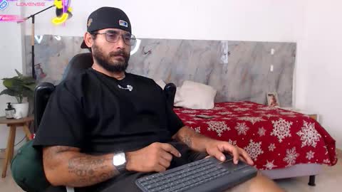 hanz_col online show from February 8, 2026, 5:27 pm