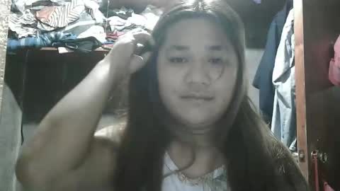 happy00725310 online show from November 25, 2025, 9:37 pm