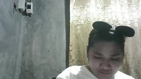 happy00725310 online show from November 28, 2025, 12:08 pm