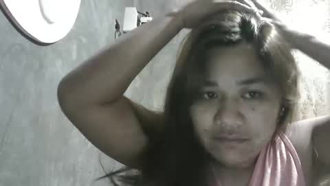 happy00725310 online show from December 3, 2025, 10:08 pm