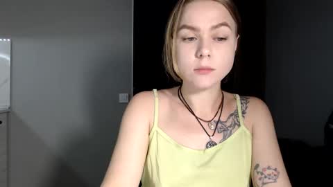 Snapshot of happy_fox_ chatting on June 2, 2026, 9:06 pm happy_fox_ online show from June 2, 2026, 9:06 pm