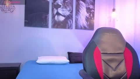 happy_hot7 online show from May 15, 2026, 11:50 am