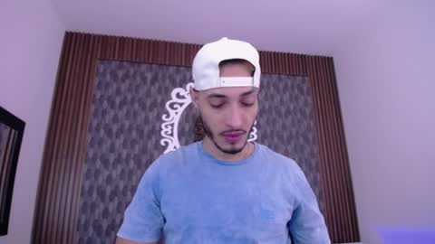 happy_hot7 online show from June 12, 2026, 12:26 pm