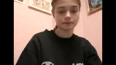 happyemily  online show from March 14, 2026, 9:53 pm