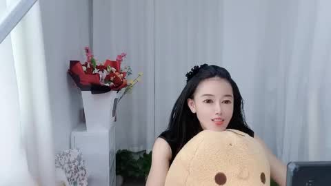 Snapshot of happyflower802318 chatting on May 18, 2026, 4:07 am Daisy online show from May 18, 2026, 4:07 am