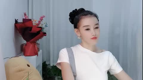 Snapshot of happyflower802318 chatting on May 26, 2026, 3:08 pm Daisy online show from May 26, 2026, 3:08 pm