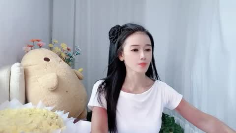 Snapshot of happyflower802318 chatting on June 6, 2026, 2:27 am Daisy online show from June 6, 2026, 2:27 am