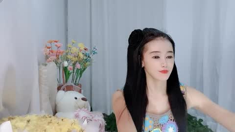 Snapshot of happyflower802318 chatting on June 7, 2026, 2:43 pm Daisy online show from June 7, 2026, 2:43 pm