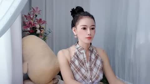 Snapshot of happyflower802318 chatting on July 1, 2026, 2:35 am Daisy online show from July 1, 2026, 2:35 am
