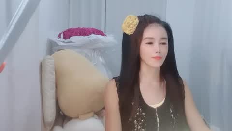 Snapshot of happyflower802318 chatting on July 27, 2026, 2:24 pm Daisy online show from July 27, 2026, 2:24 pm