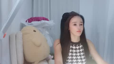 Snapshot of happyflower802318 chatting on July 28, 2026, 2:24 pm Daisy online show from July 28, 2026, 2:24 pm