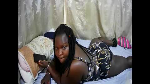 happysonia online show from May 6, 2026, 6:41 am