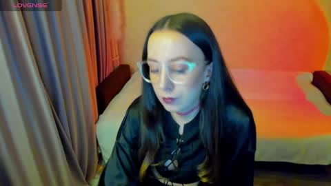 Stephanie online show from April 4, 2026, 4:26 pm