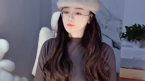 Daisy online show from December 16, 2024, 1:22 pm